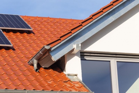 Gouttières en zinc, avantages et durabilité pour votre habitation